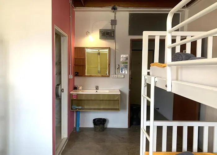 Sleep Sheep Phuket Hostel Sha